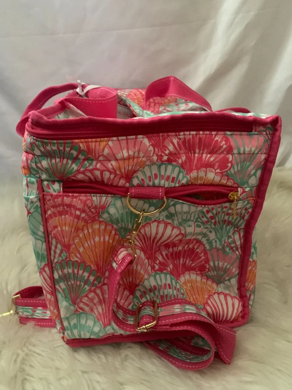 LILLY PULITZER Oh Shello Insulated Cooler in Hot Pink Multi